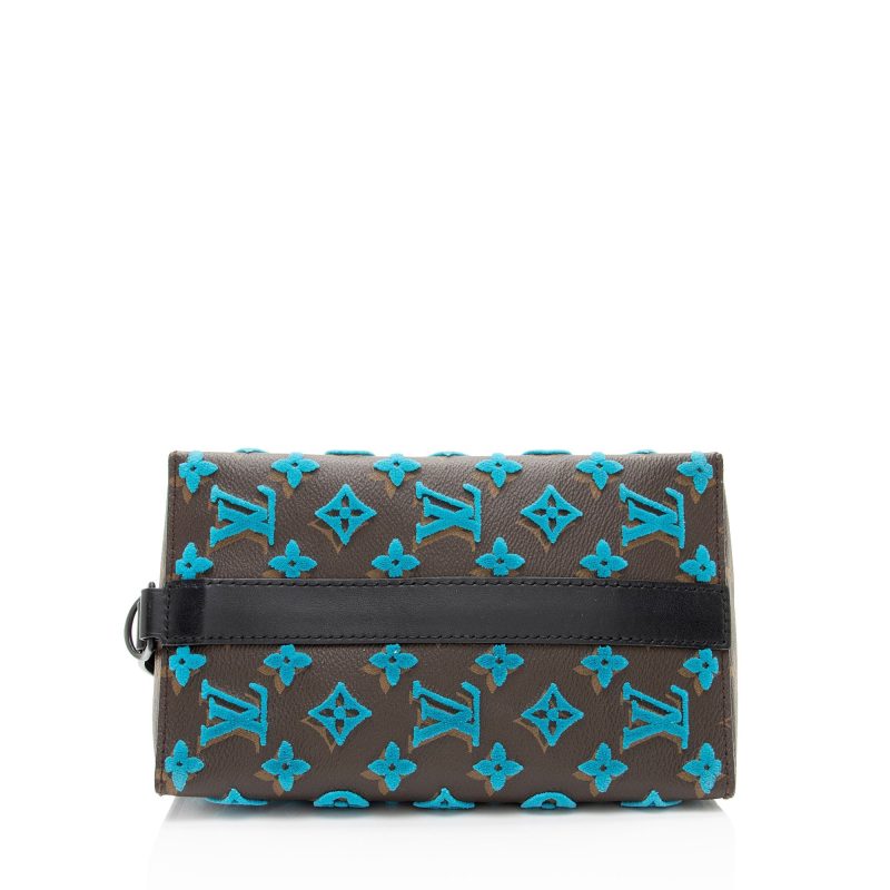 Louis Vuitton Tuffetage Monogram Canvas Triangle Messenger (jwGxvx) - Image 4