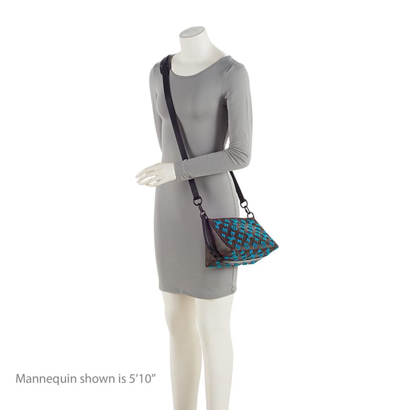 Louis Vuitton Tuffetage Monogram Canvas Triangle Messenger (jwGxvx) - Image 5