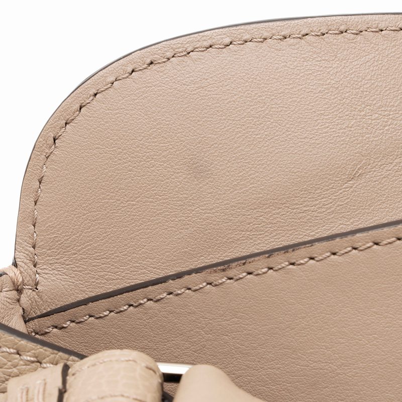 Louis Vuitton Veau Nuage Calfskin Milla MM Tote (23752) - Image 10