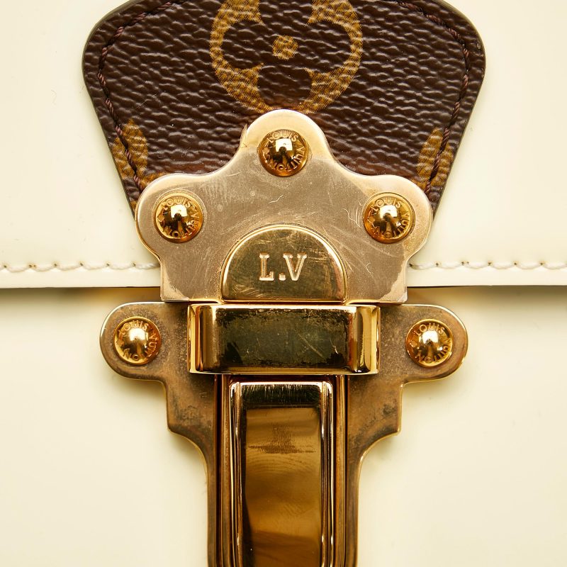 Louis Vuitton Vernis Cherrywood PM 35529) - Image 8