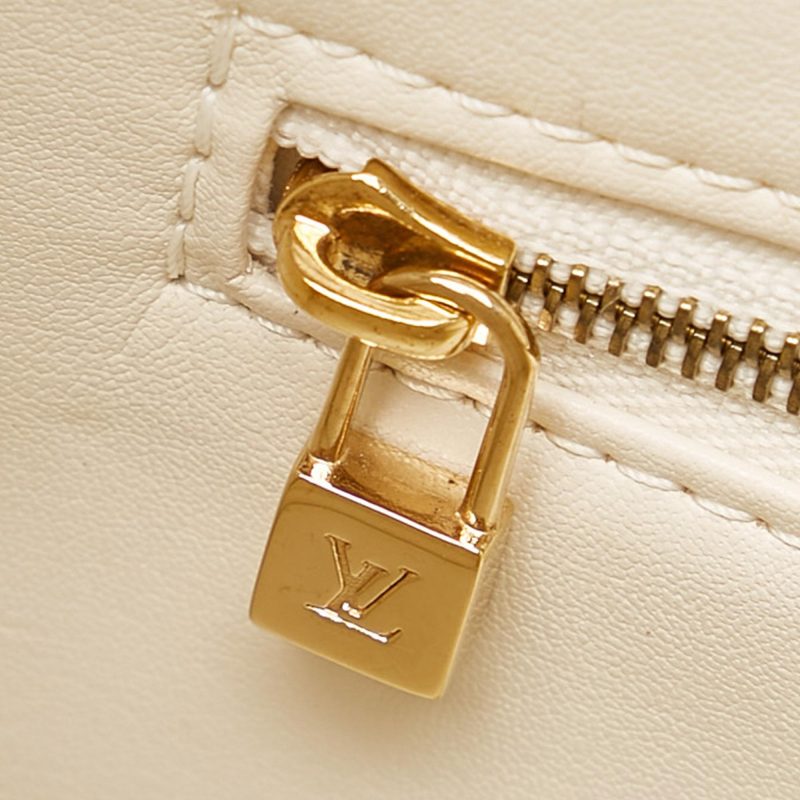 Louis Vuitton Vernis Houston 35153) - Image 9