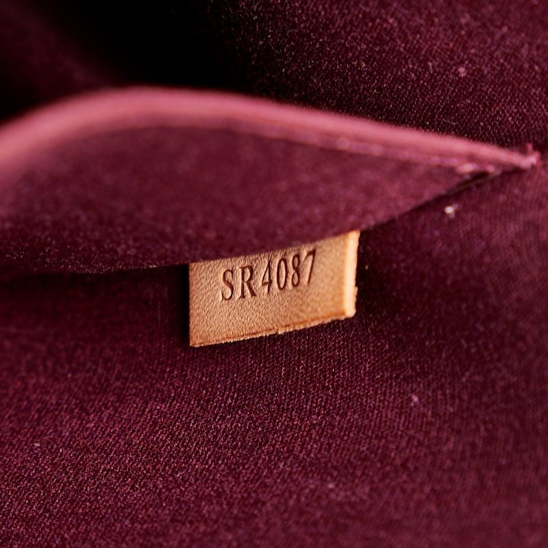 Louis Vuitton Vernis Roxbury Drive 35777) - Image 8