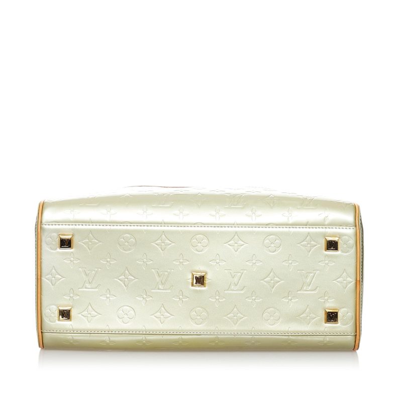 Louis Vuitton Vernis Tompkins Square (33702) - Image 4