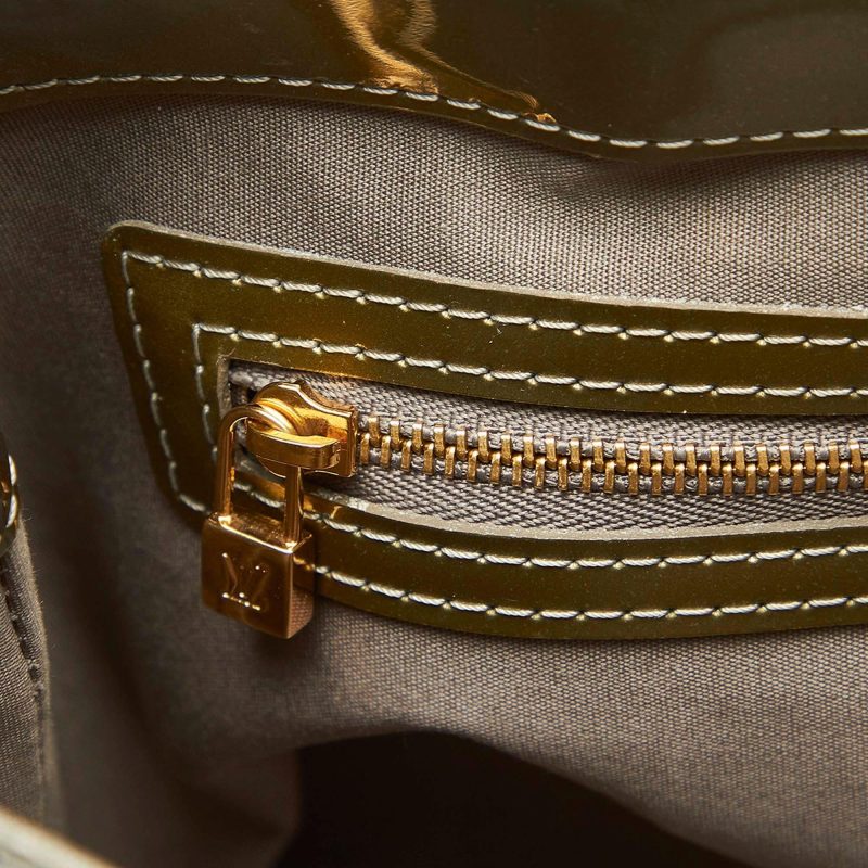 Louis Vuitton Vernis Wilshire PM (19952) - Image 9