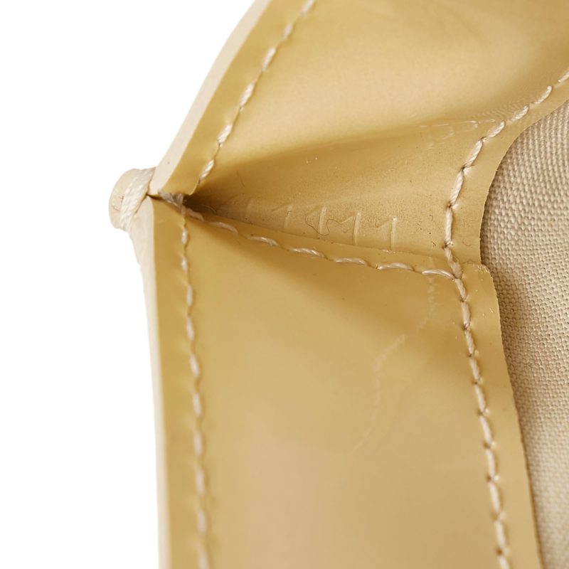 Louis Vuitton Vernis Wilshire PM 35247) - Image 8
