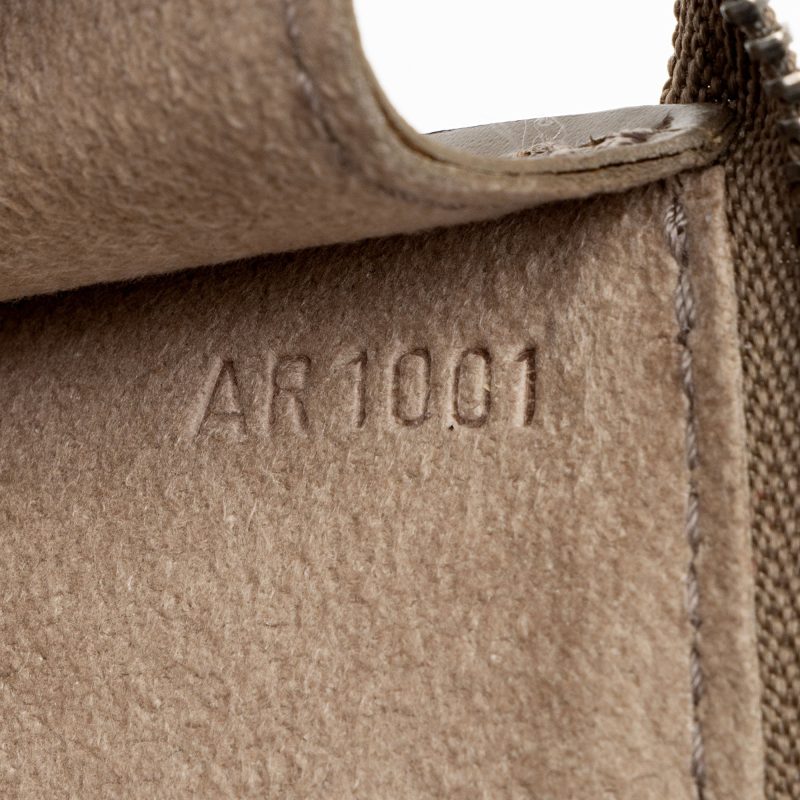 Louis Vuitton Vintage Epi Leather Pochette Accessoires (mjlqBU) - Image 6