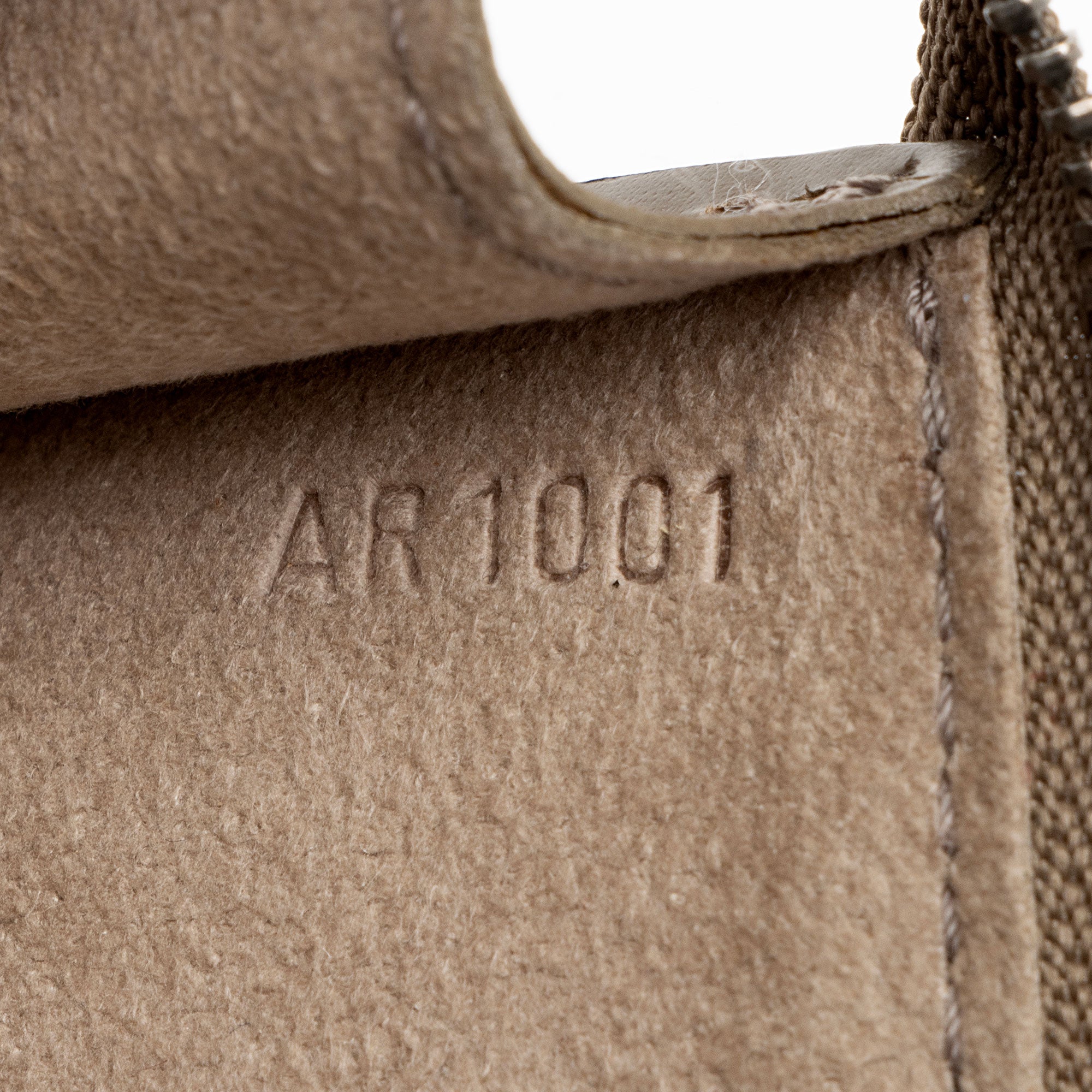 Louis Vuitton Vintage Epi Leather Pochette Accessoires (mjlqBU) - Image 6