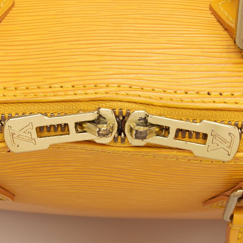 Louis Vuitton Vintage Epi Leather Alma PM Satchel (PzSHJO) - Image 9