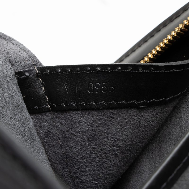 Louis Vuitton Vintage Epi Leather Lussac Tote (AsaQmr) - Image 6