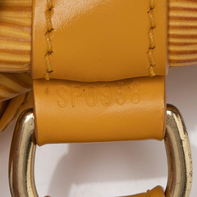 Louis Vuitton Vintage Epi Leather Noe Shoulder Bag (9zaWe9) - Image 6