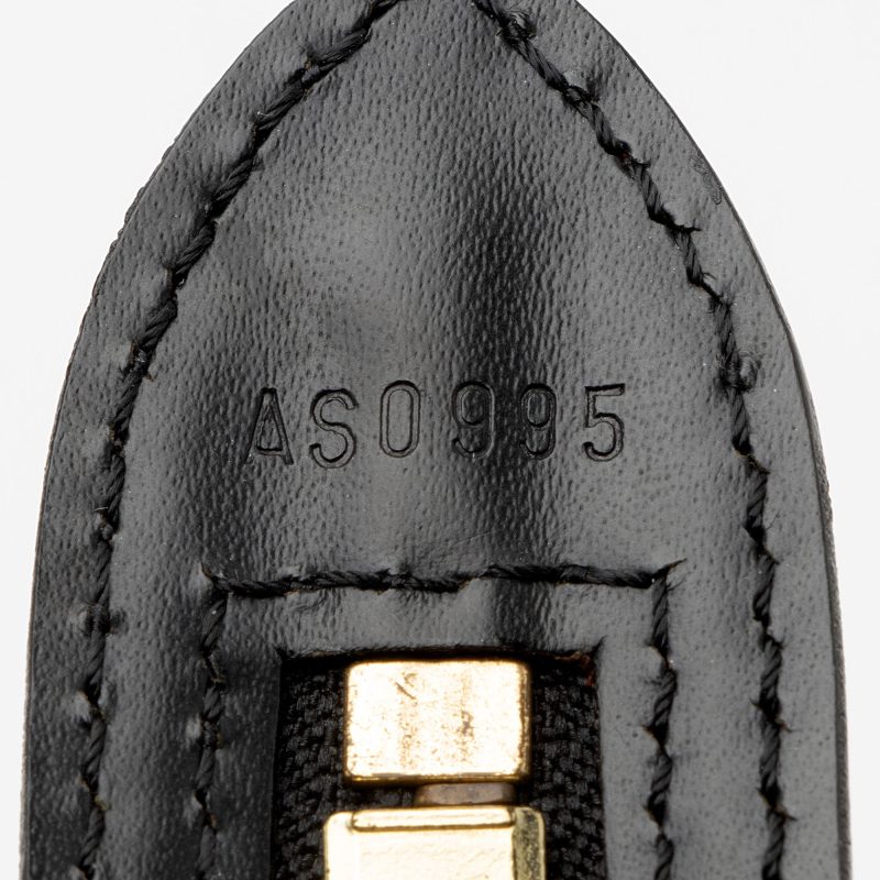 Louis Vuitton Vintage Epi Leather St. Jacques GM Shoulder Bag (gJpnY6) - Image 6