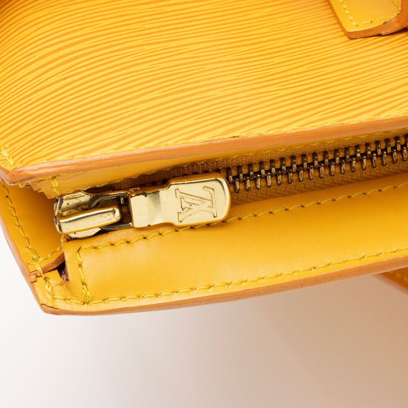Louis Vuitton Vintage Epi Leather St. Jacques PM Shoulder Bag (lVN26F) - Image 10