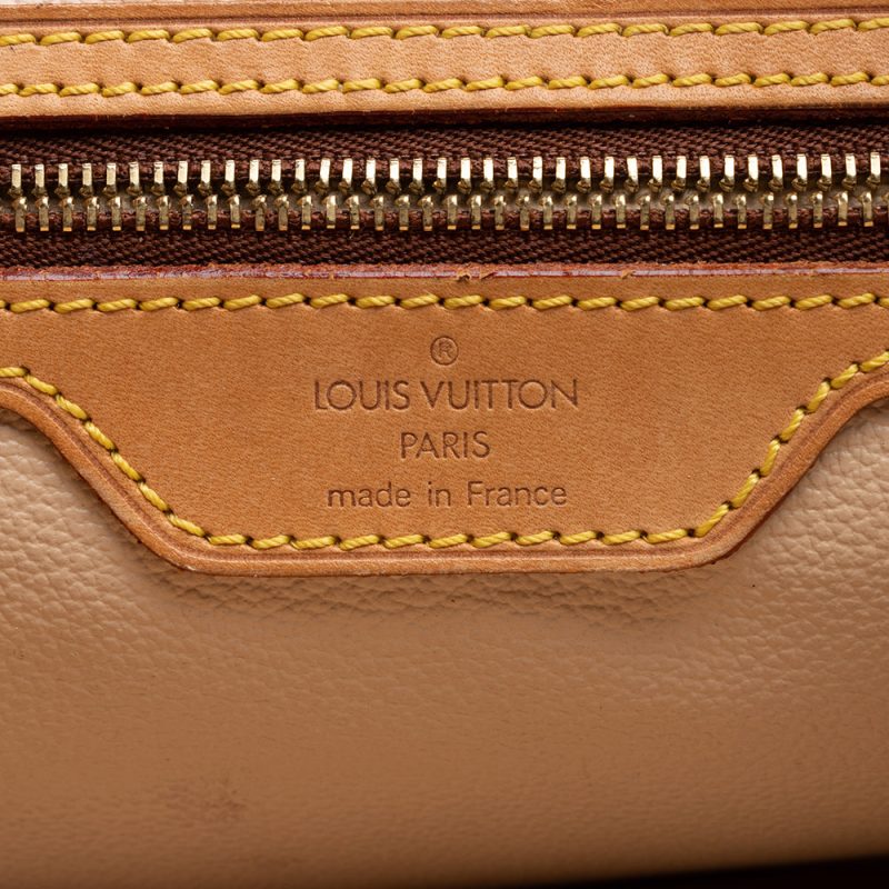 Louis Vuitton Vintage Monogram Canvas Bucket GM Shoulder Bag (17239) - Image 10