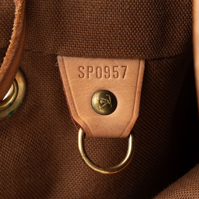 Louis Vuitton Vintage Monogram Canvas Montsouris MM Backpack (VG4QHQ) - Image 6