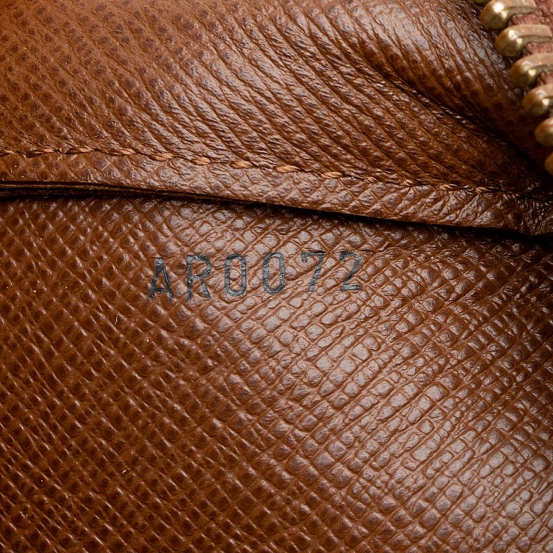 Louis Vuitton Vintage Monogram Canvas Orsay Clutch - FINAL SALE (16706) - Image 5