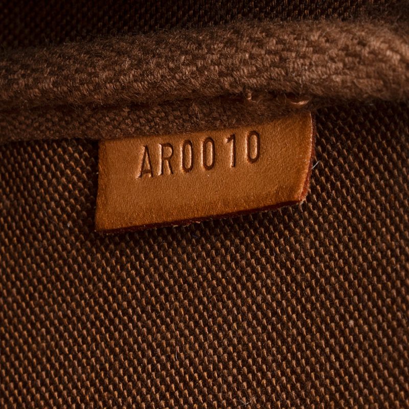 Louis Vuitton Vintage Monogram Canvas Pochette Accessoires (19025) - Image 6