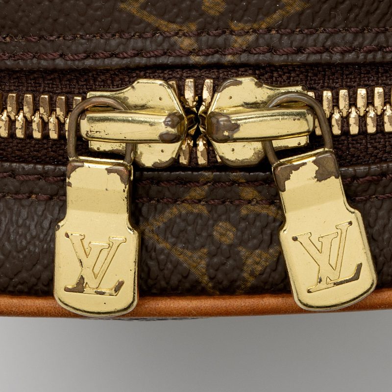 Louis Vuitton Vintage Monogram Canvas Pochette Gange Sling Bag (BjNVCp) - Image 9