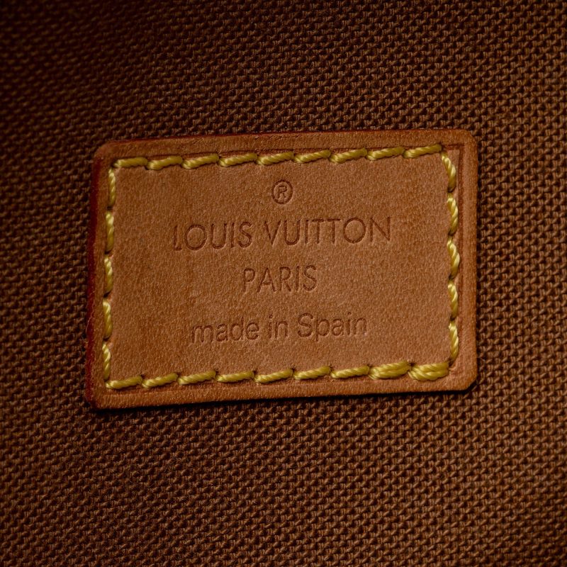 Louis Vuitton Vintage Monogram Canvas Pochette Gange Sling Bag (BjNVCp) - Image 8