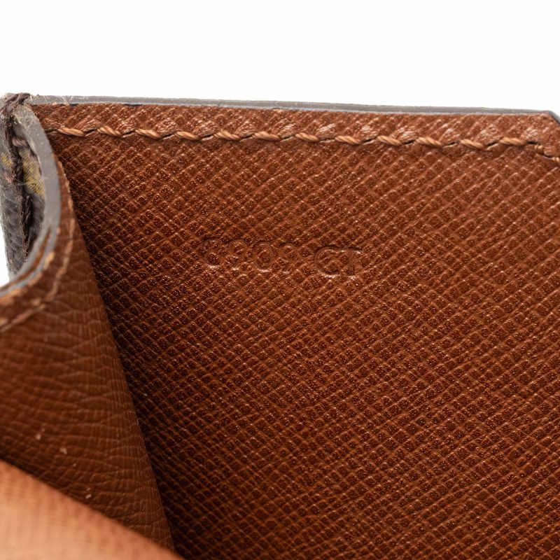 Louis Vuitton Vintage Monogram Canvas Porte Documents Senateur Clutch (7sLzA4) - Image 5