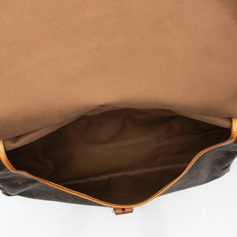 Louis Vuitton Vintage Monogram Canvas Saumur 35 Messenger Bag (18385) - Image 8