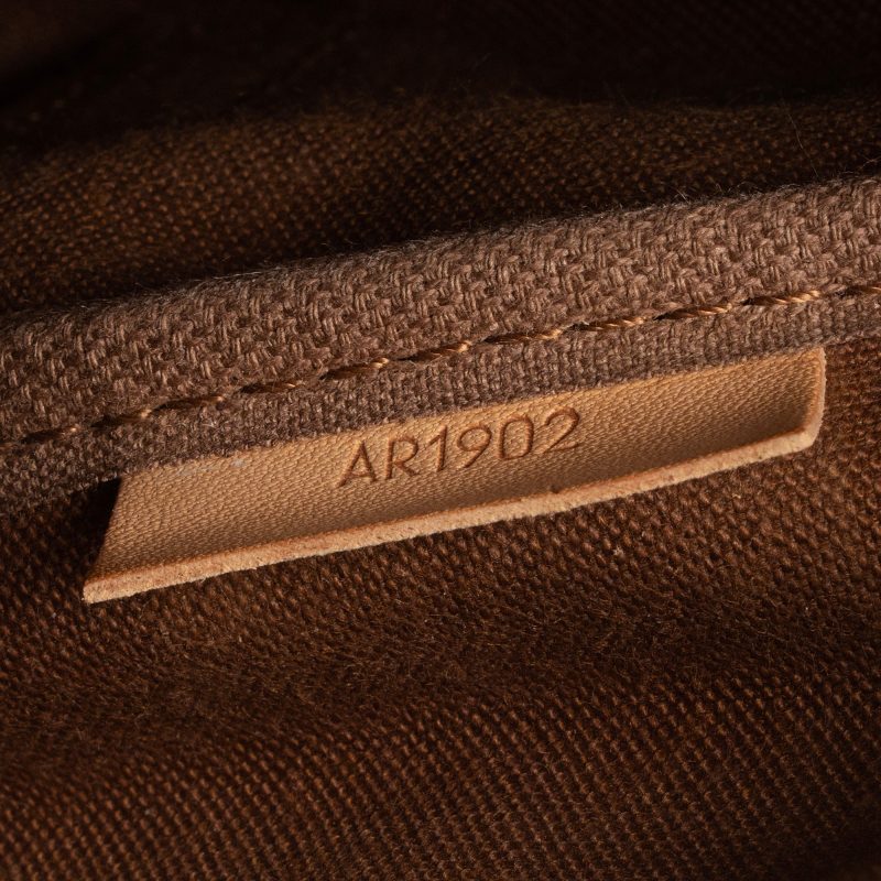 Louis Vuitton Vintage Monogram Canvas Saumur 35 Messenger Bag (sIW7oS) - Image 6