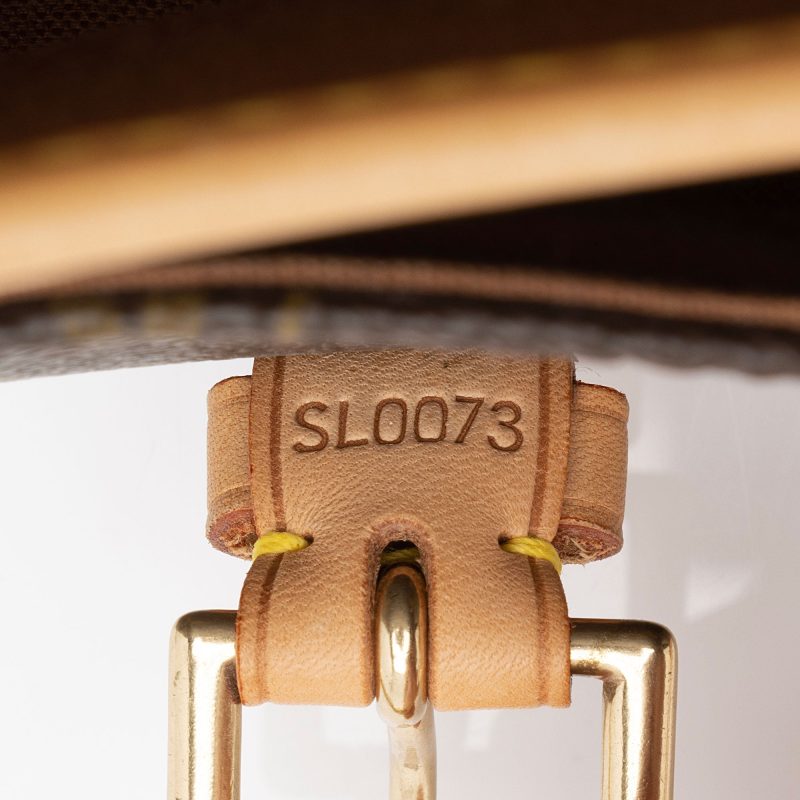 Louis Vuitton Vintage Monogram Canvas Sologne Shoulder Bag (LA2I2e) - Image 6