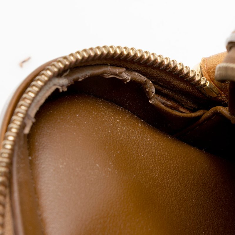 Louis Vuitton Vintage Monogram Vernis Christie MM Shoulder Bag (18299) - Image 10