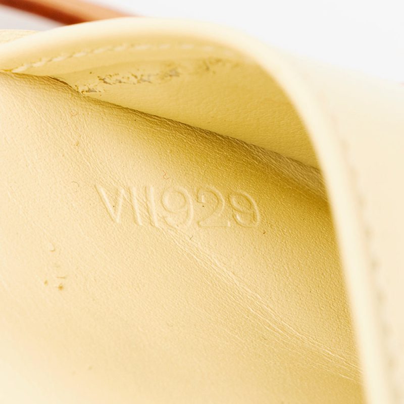 Louis Vuitton Vintage Monogram Vernis Kenmare Crossbody Bag (15600) - Image 6