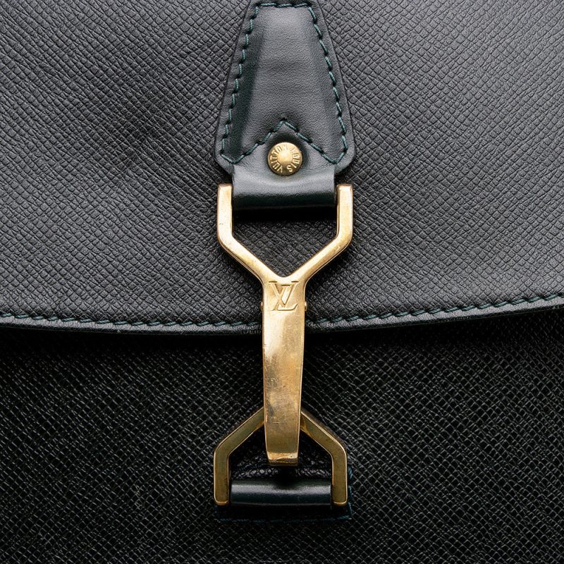 Louis Vuitton Vintage Taiga Leather Cassiar Backpack (18833) - Image 9