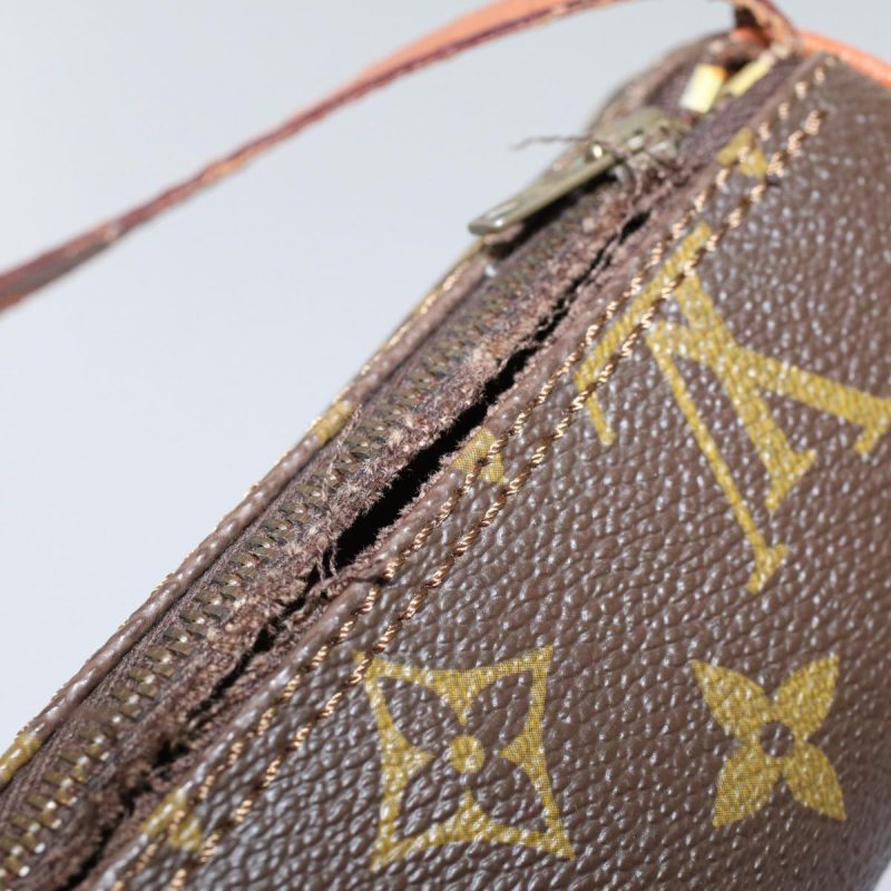 Louis Vuitton Monogram Papillon Pouch  ar10563B - Image 10