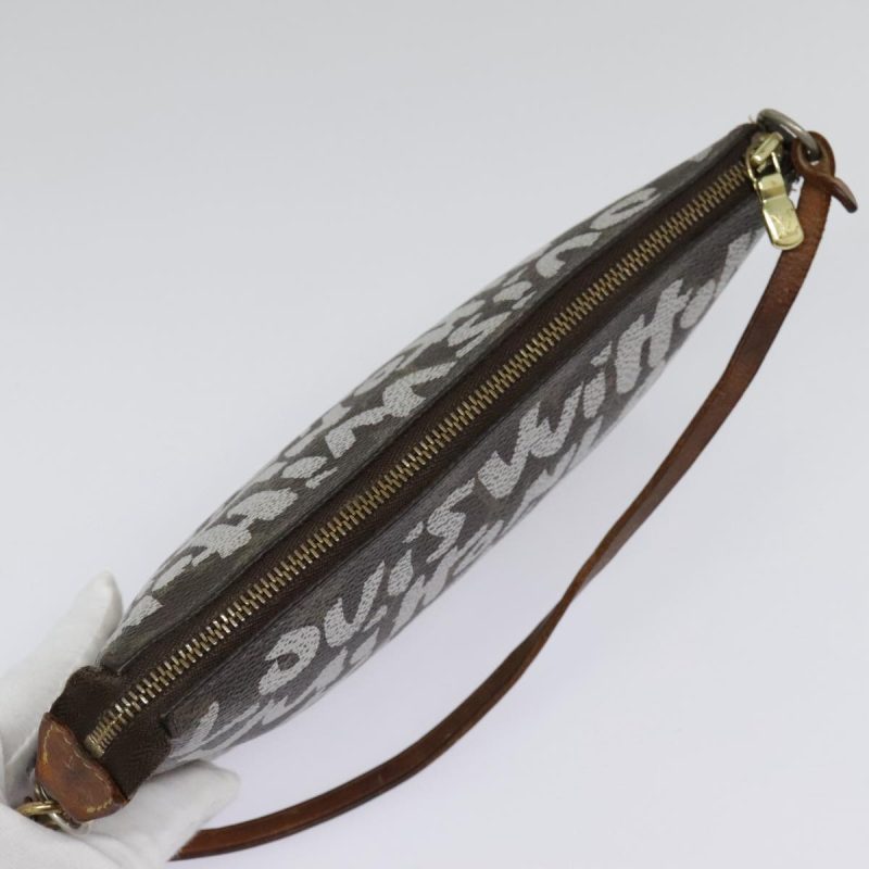 Louis Vuitton Monogram Graffiti Pochette Pouch White M92192  bs18426 - Image 6